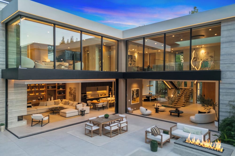 Hutton Villa - 5-bedroom Retreat in Iconic Beverly Hills Oasis