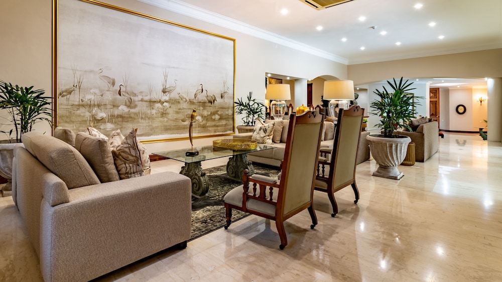 Christie's at 32 on Russell view 4