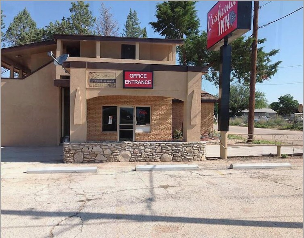 Coahoma Inn - Property Image 6