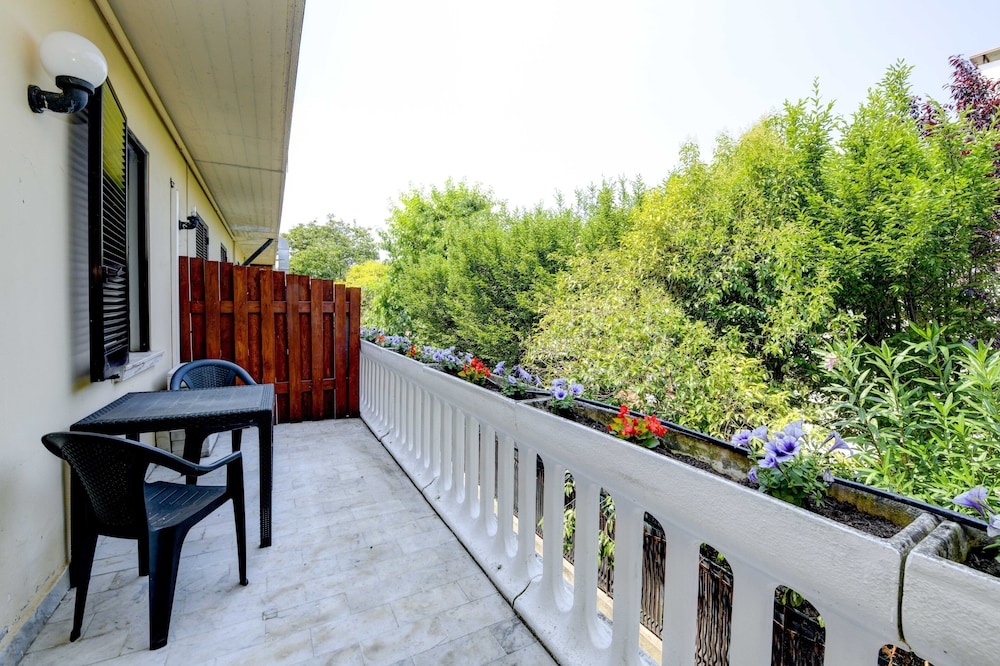 Sirmione Vacations - A.G. Holiday Hotel - Property Image 4