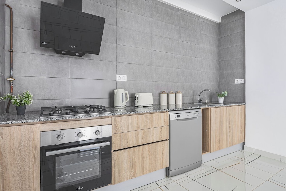 Appartement de 3 pieces a Birkhadem