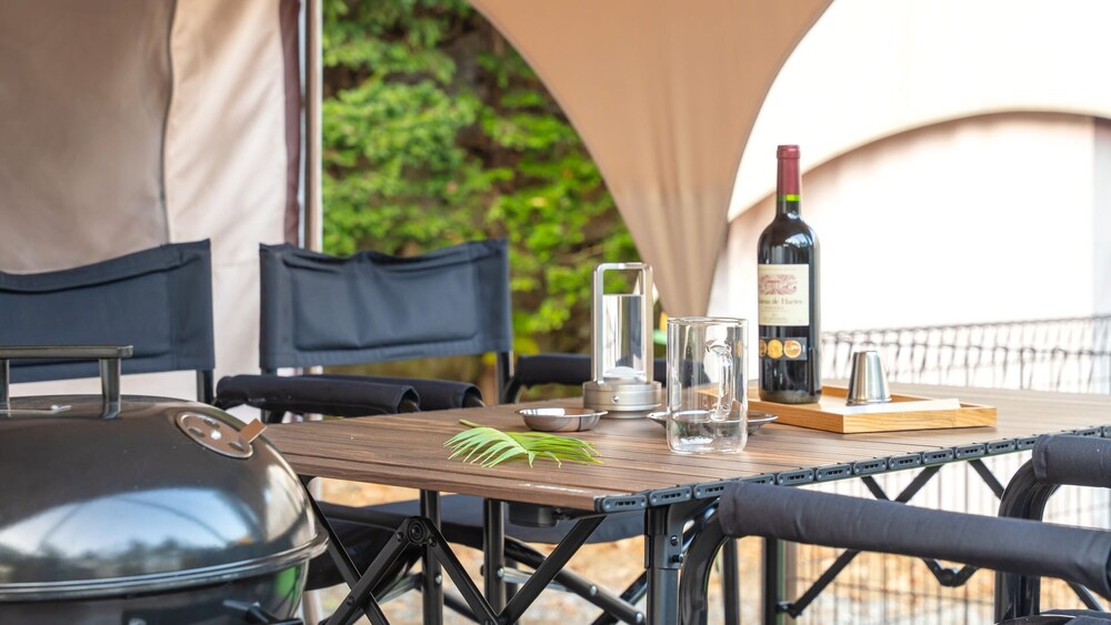 Gapeyong Fourseason Pet Glamping Caravan