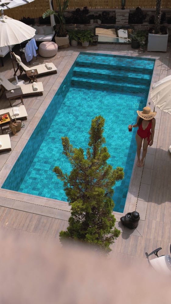 Parna Hotel - Image 12