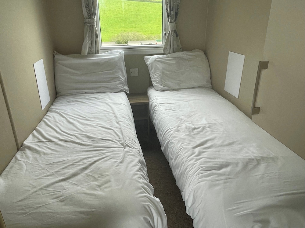 Sea Breeze Villa Near to Newquay Sleeping 6 Guests