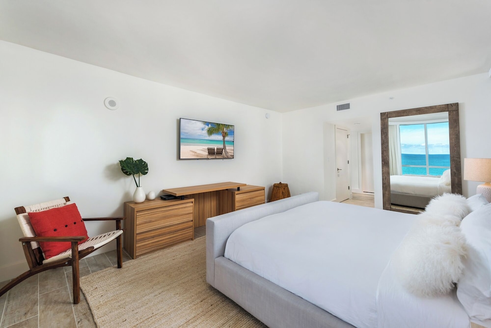 Luxury Vacation Rentals at 1 Hotel & Homes by LRMB
