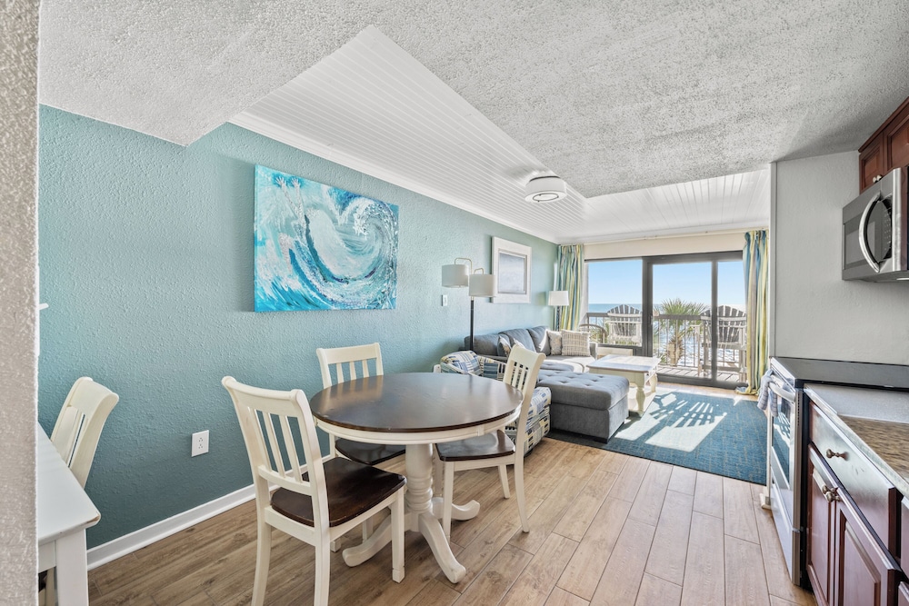 Savoy Grand Cayman by Elliott Realty view 5