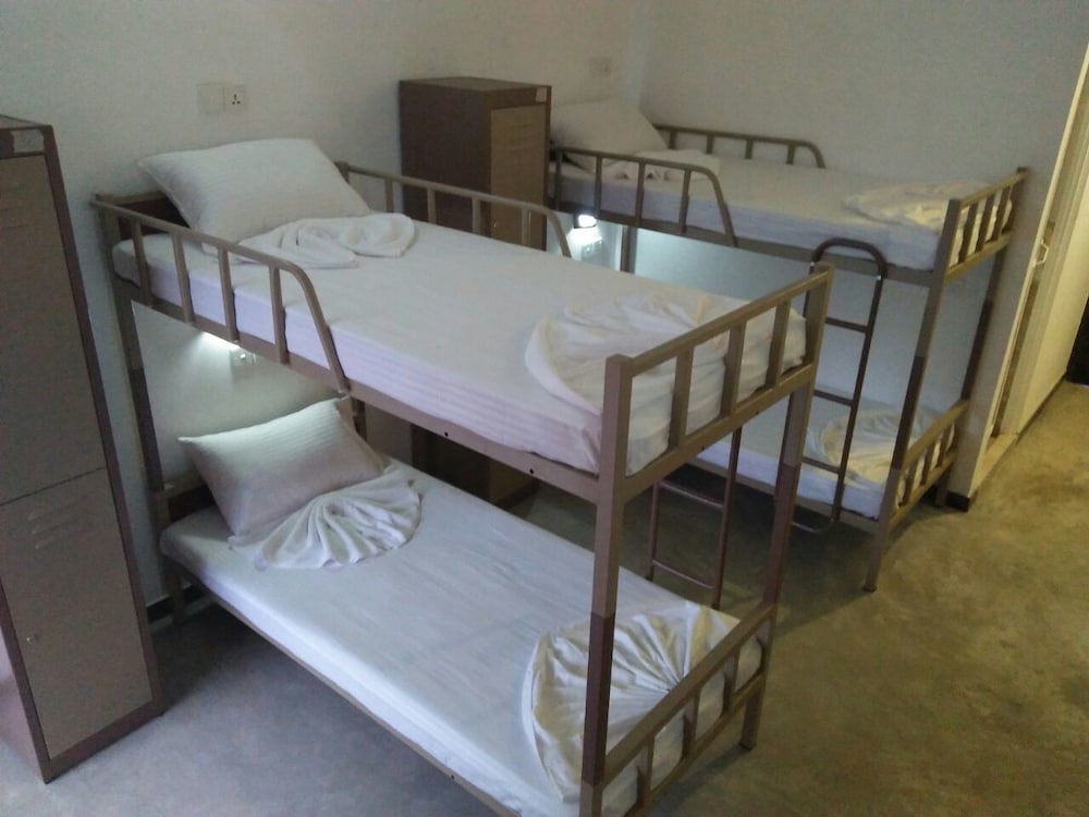 Space Garden Hostel Mirissa - Adults Only view 3