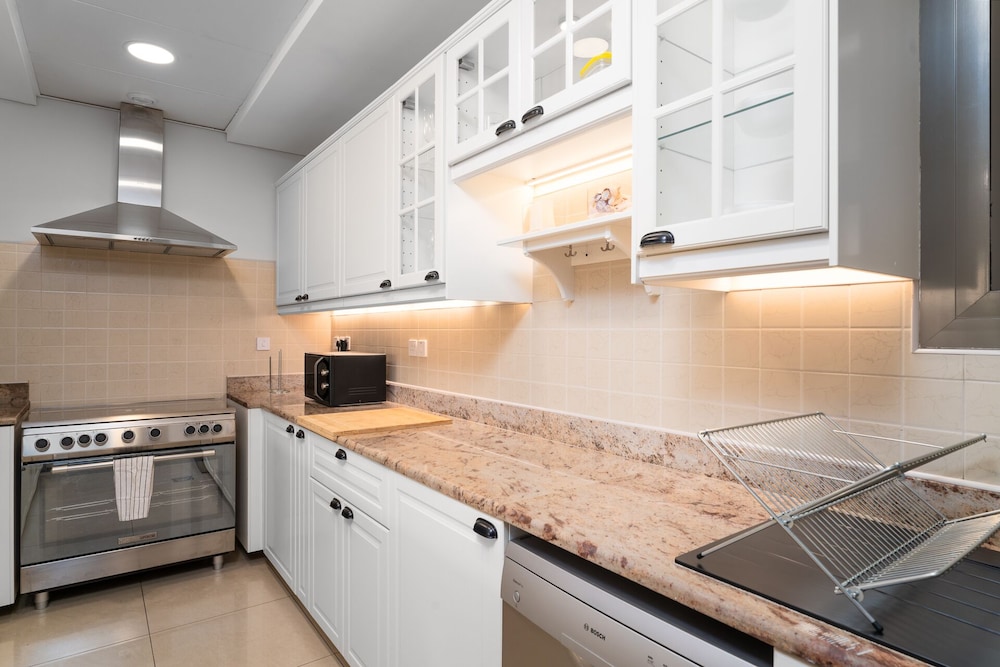 Nasma Holiday Homes - Al Hamra Village