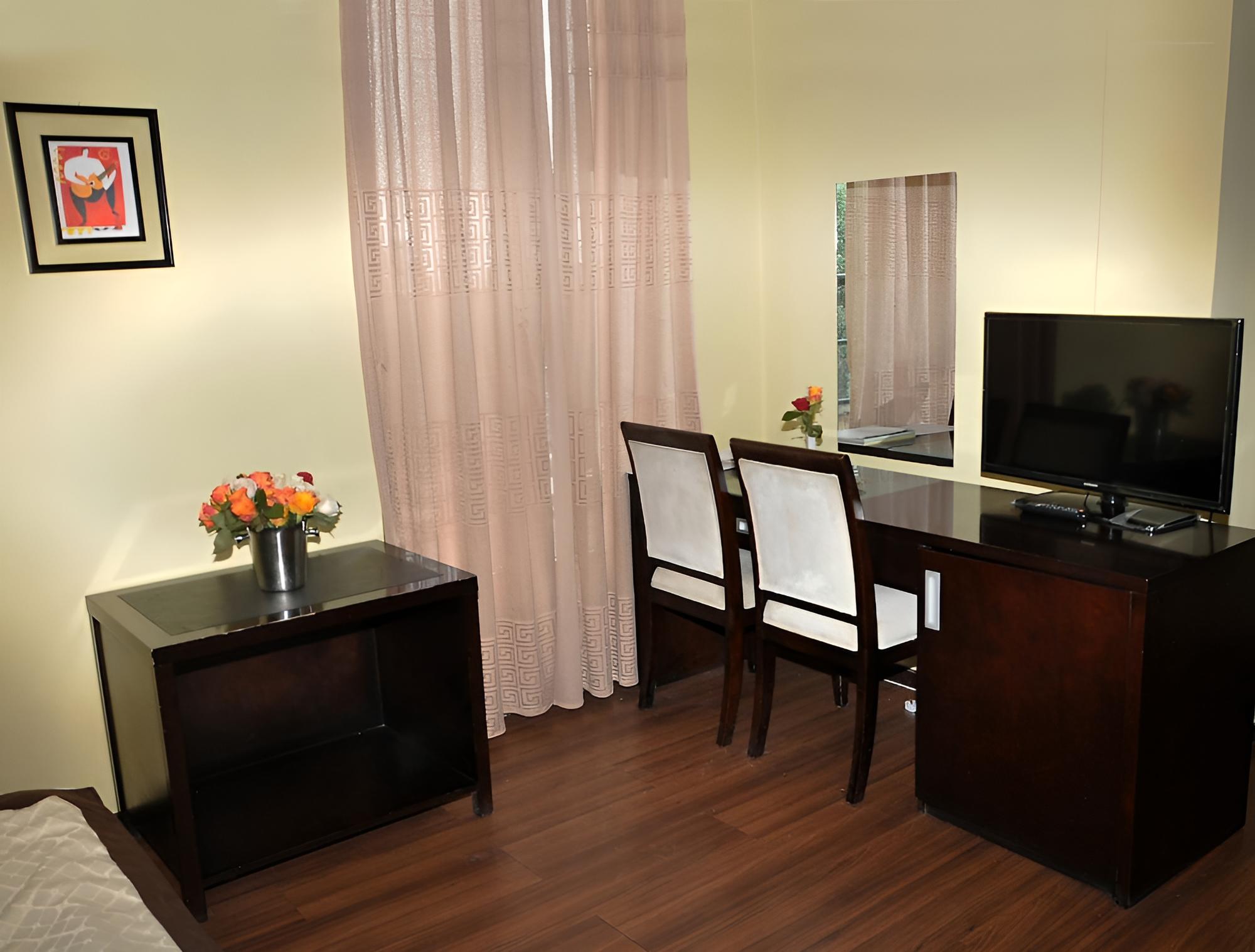 Edna Addis Hotel