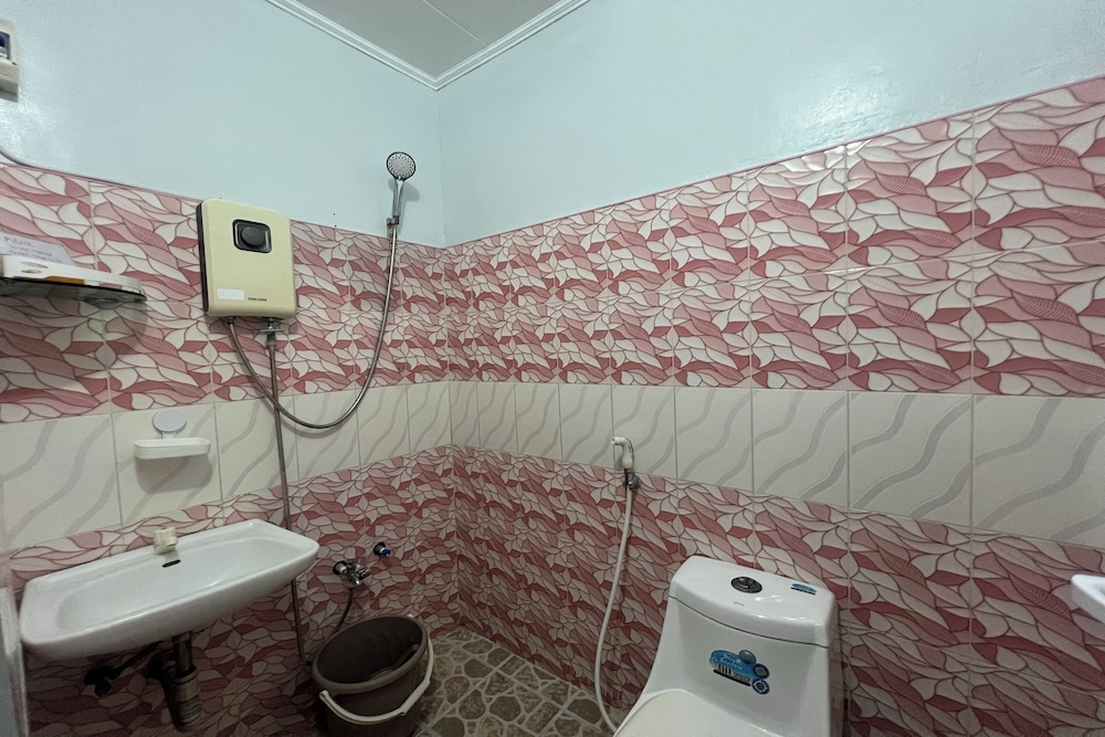 FNT Transient House near Hundred Islands