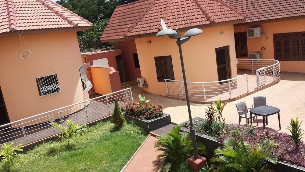 Ponderosa Travel Lodge