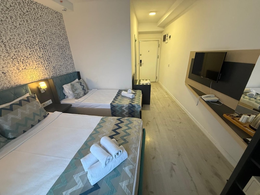 Zeyda Lara Hotel