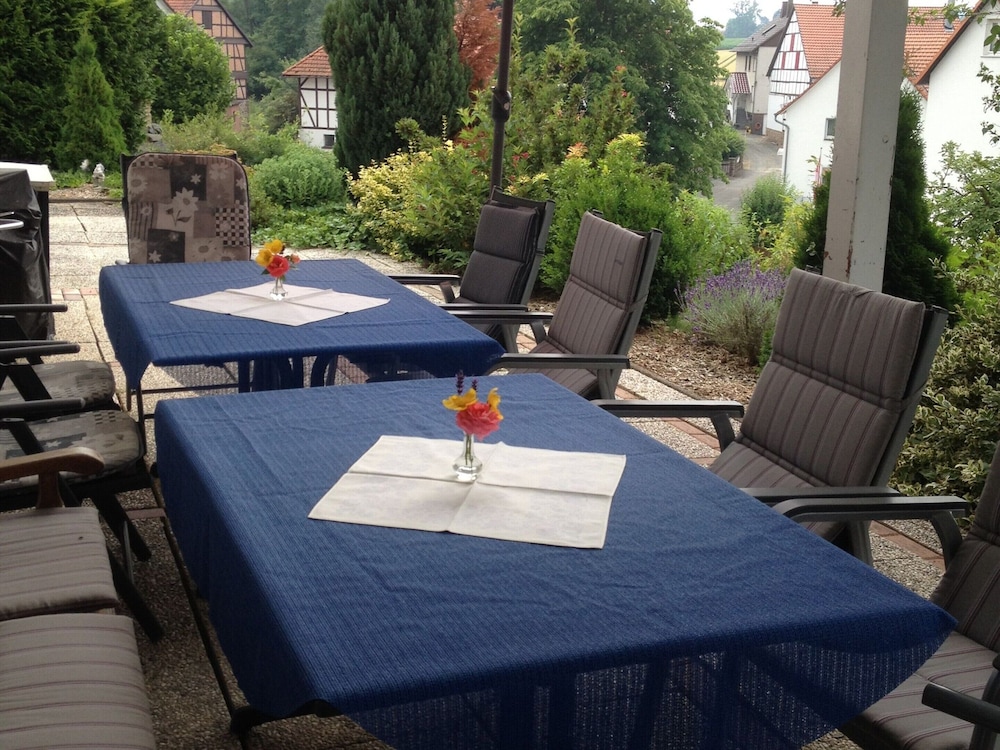 Schone Ferienwohnung mit Gemutlicher Terrasse