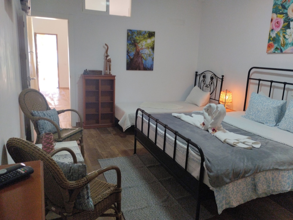 La Casita Fataga Sleeps 4 With Garden