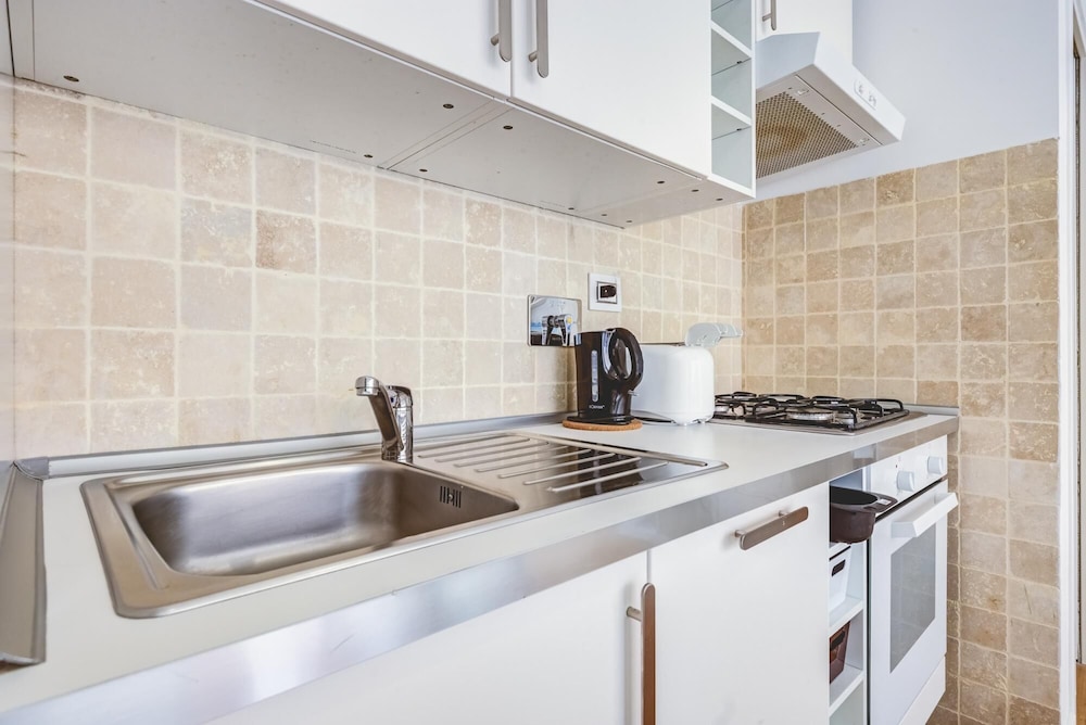 Gonfalone Residence Alice