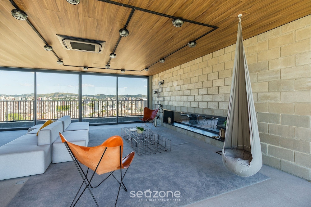 Condominium w/ Complete Leisure Facilities and Unbeatable Location in POA - Bles