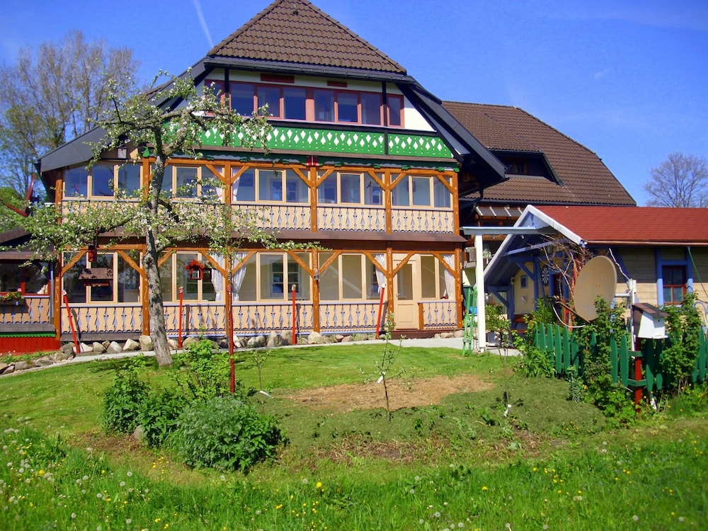 Photo 12