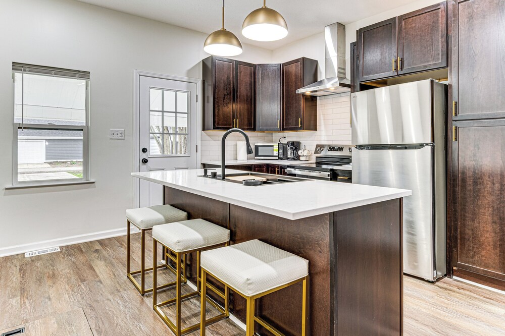 3 Mi to Downtown: Pet-friendly Indianapolis Home