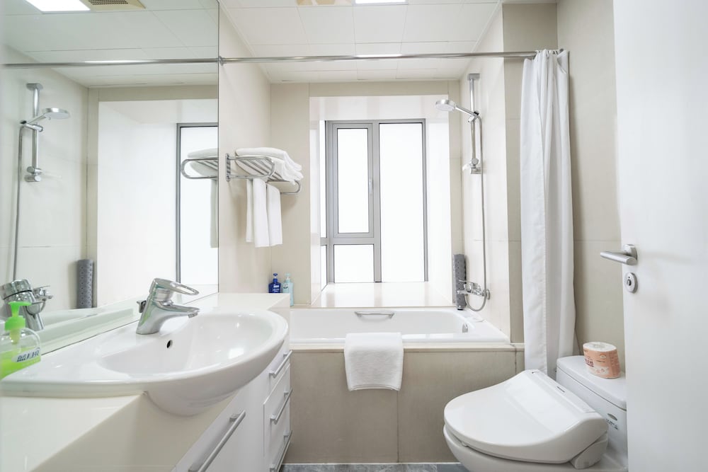 Tyms Modern 2BR 1BA Suite Xujiahui Malls
