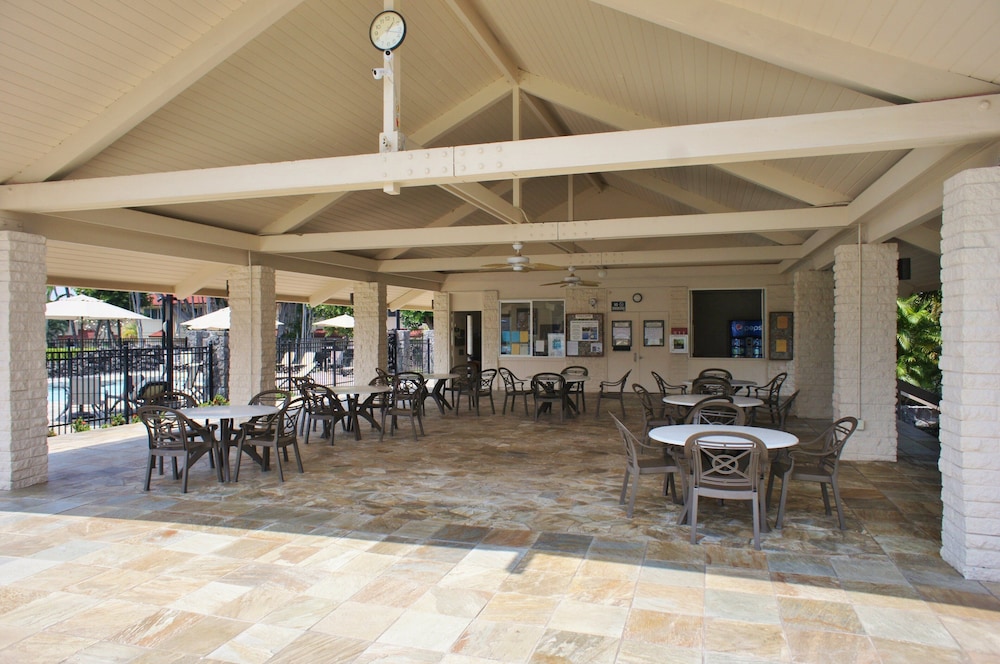 Exquisite Oceanfront Beautifully Upgraded Corner Unit - Vrkcv