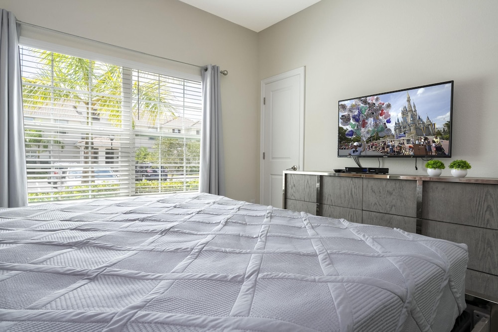 Magic Luxury Stunning 4BR Resort Home With Private Pool BBQ Minutes From Disney 4807ml, Photo 58