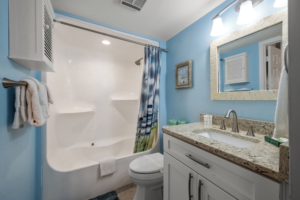 Units at Ocean Forest Plaza by Elliott Beach Rentals
