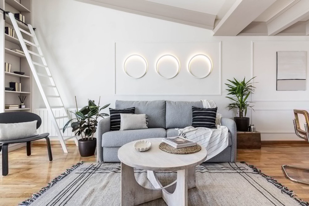 Minore - 1 Bedroom Penthouse and Terrace in Chueca