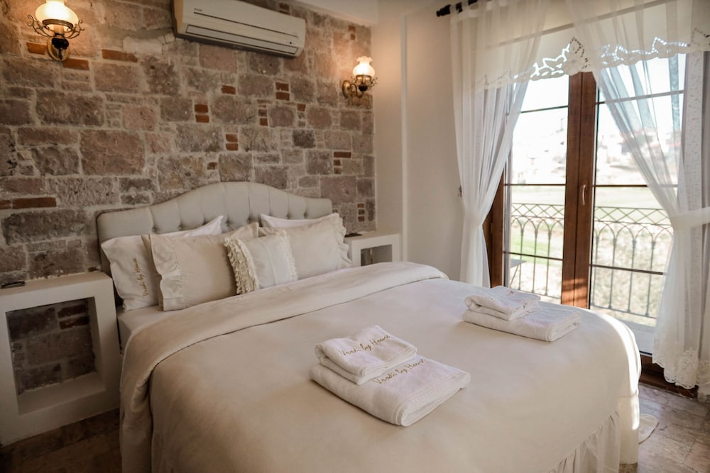 Vrodi By House - Image 11