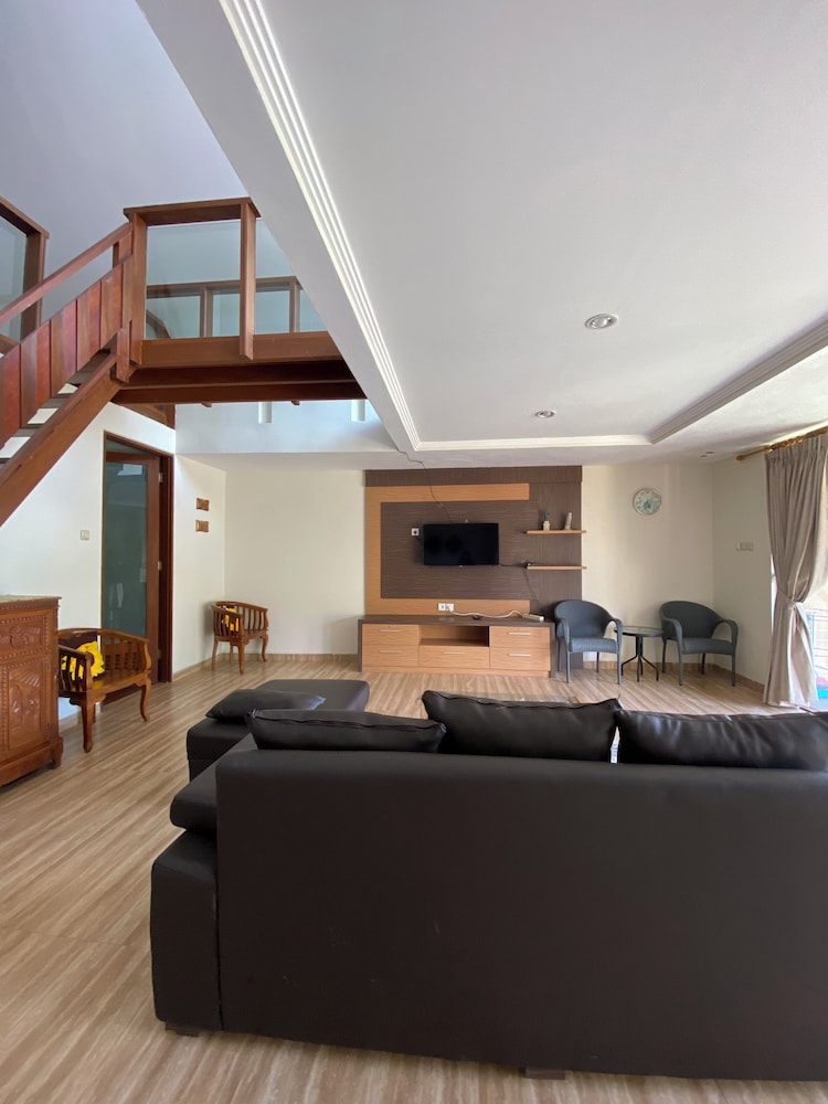 Bedugul Lake View Inn