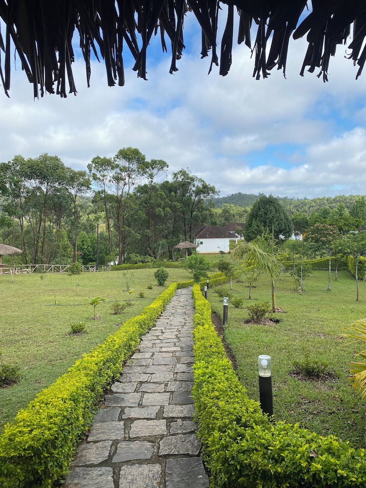 Andasibe Sifaka Lodge