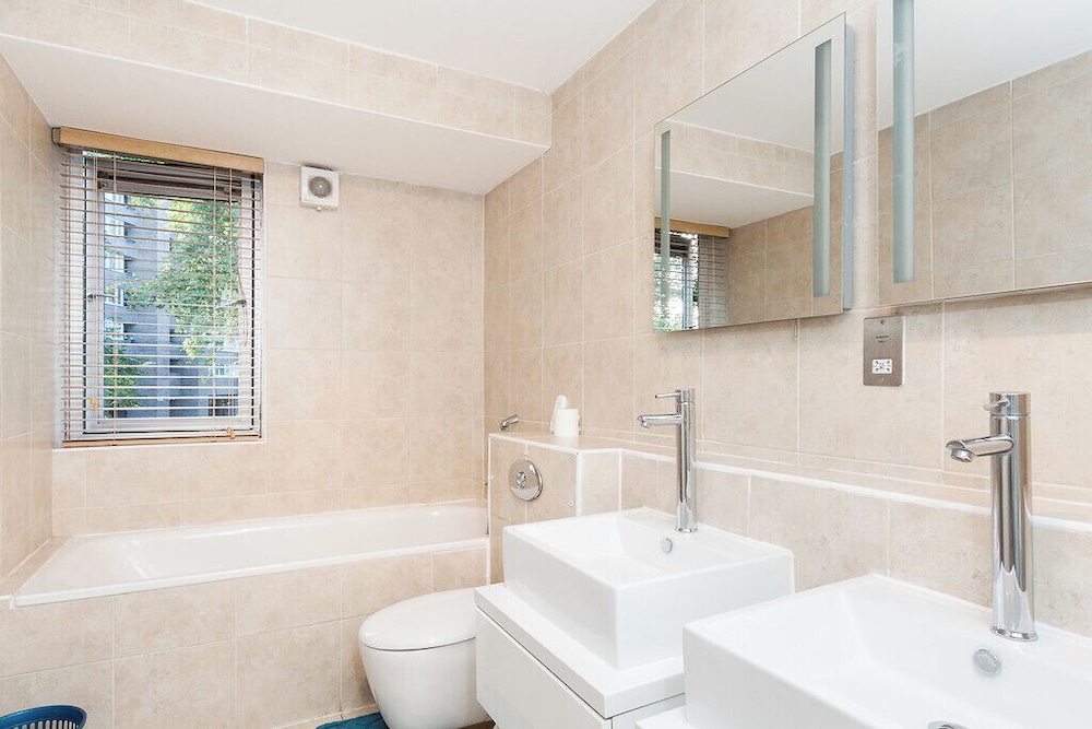 Luxury Villa 6 Bedrooms Next to Marble Arch