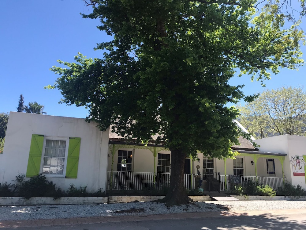 Greyton Toad Hall