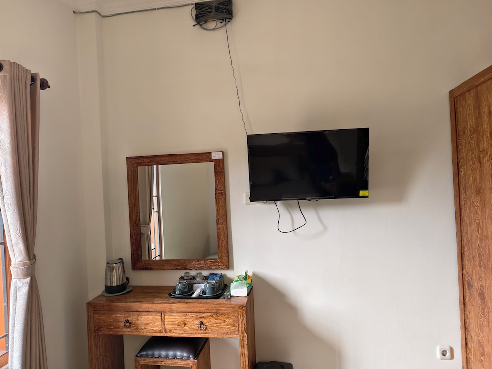 Ayuna Guest House