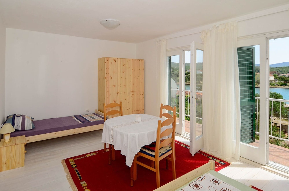 Holiday Home Lovište view 4