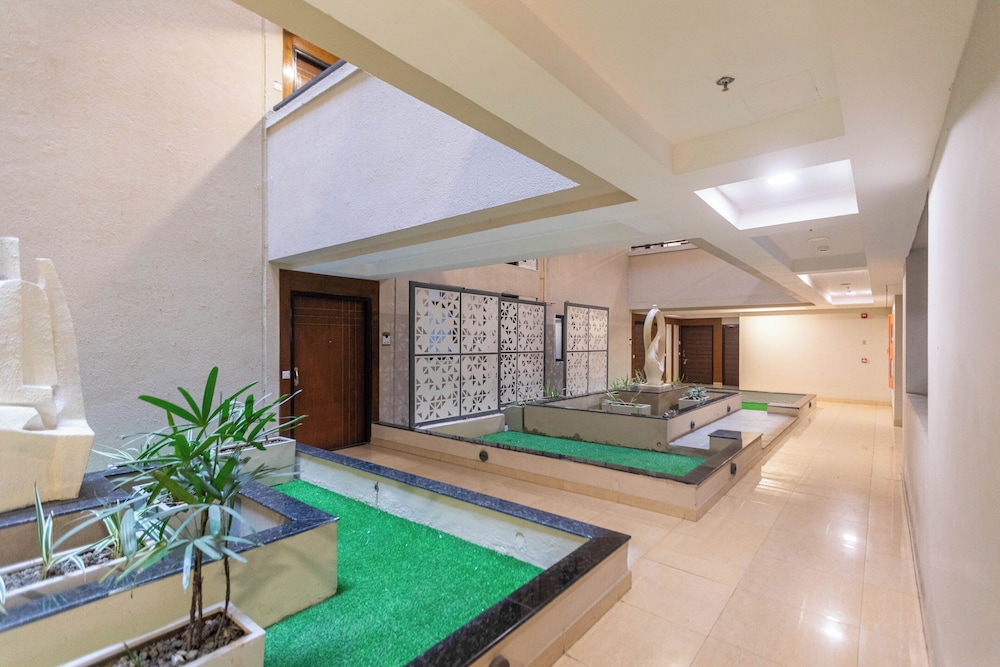 Indigo Studio by Jadecaps Nr. DLF IT Park