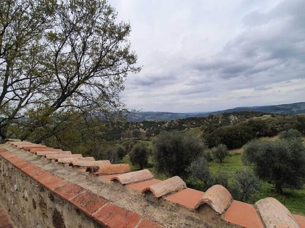 Tuscan Scenic View Stay view 3