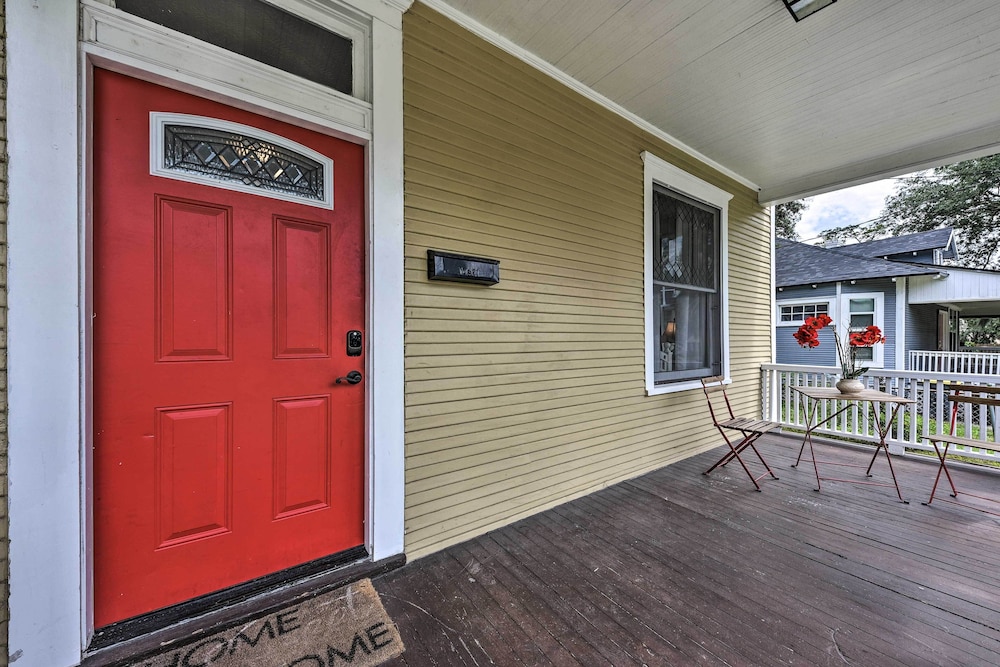 Beautiful Jacksonville Home < 2 Mi to Downtown! view 5