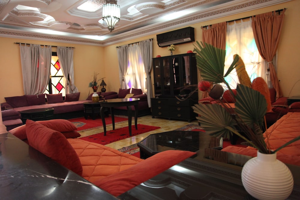 lounge