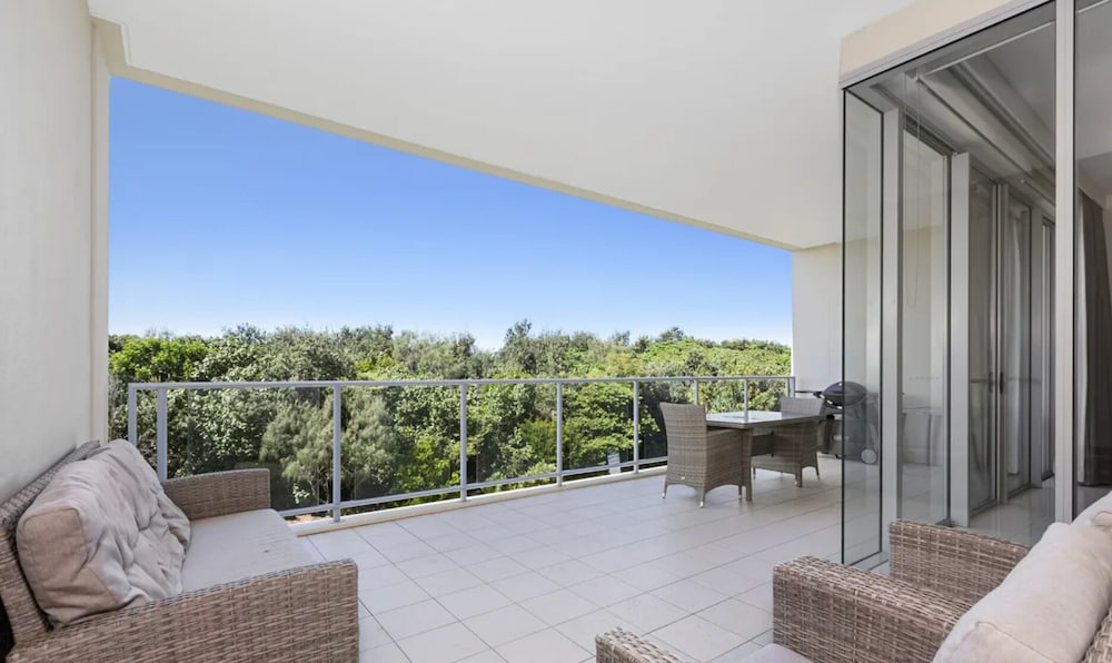Luxury Apartments on Bells Boulevard