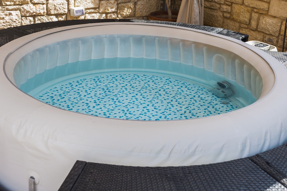 Albanian Coast - House - Stay 9 - Hottub - Petsok