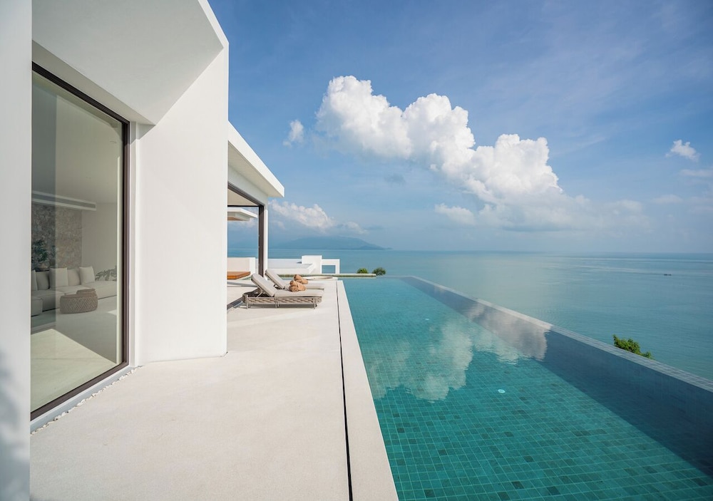Cape Azure Resort Samui by Thalsea