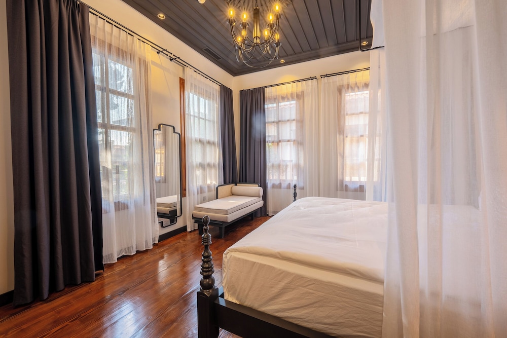 Belmondo Süitler - Image 43