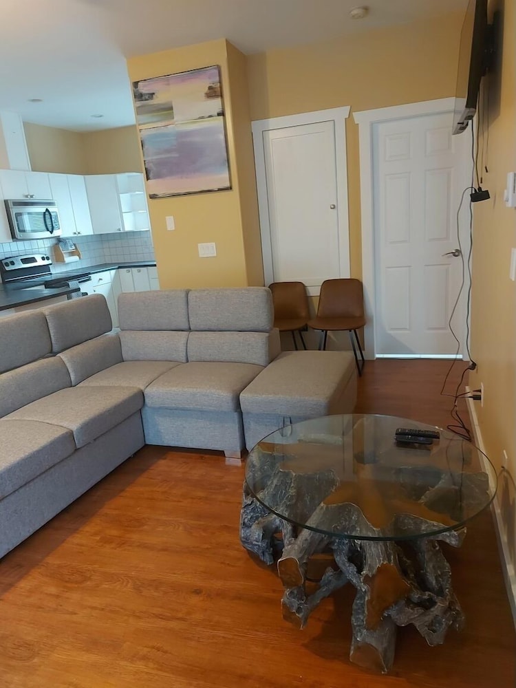 Cedars Motel