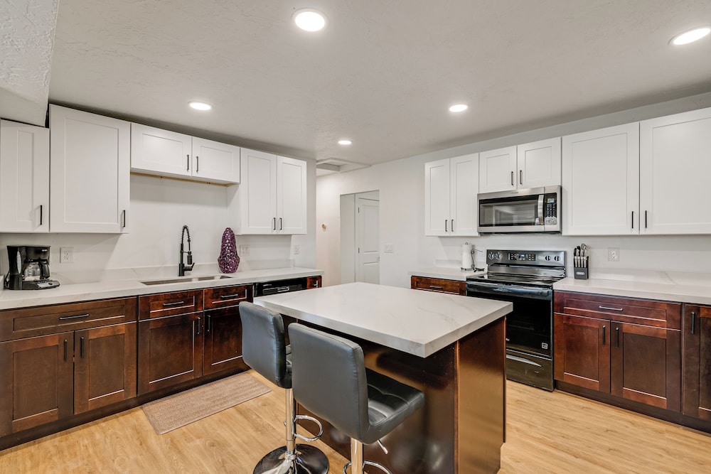 2 Mi to Gardner Village: Recently Remodeled Home!