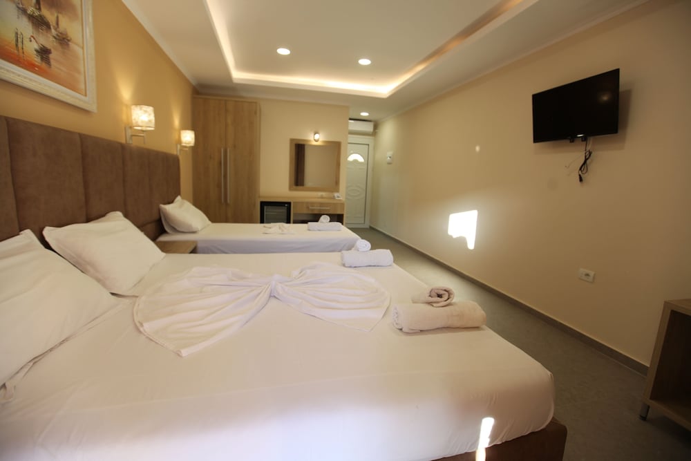 Karos Hotel Llaman