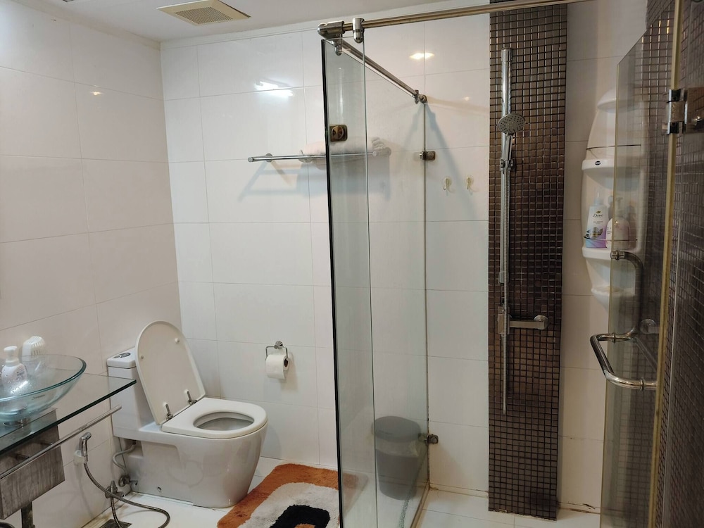 168 Rajdamri Apartment Near Central World