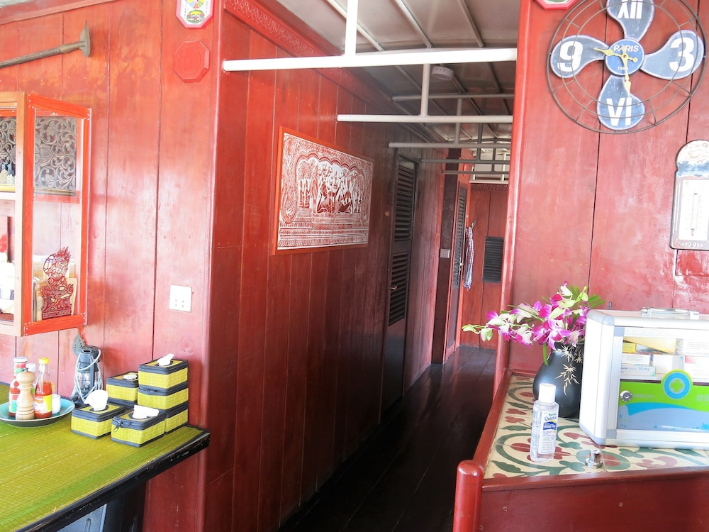 Phocea Cruise Phnom Penh to Siem Reap