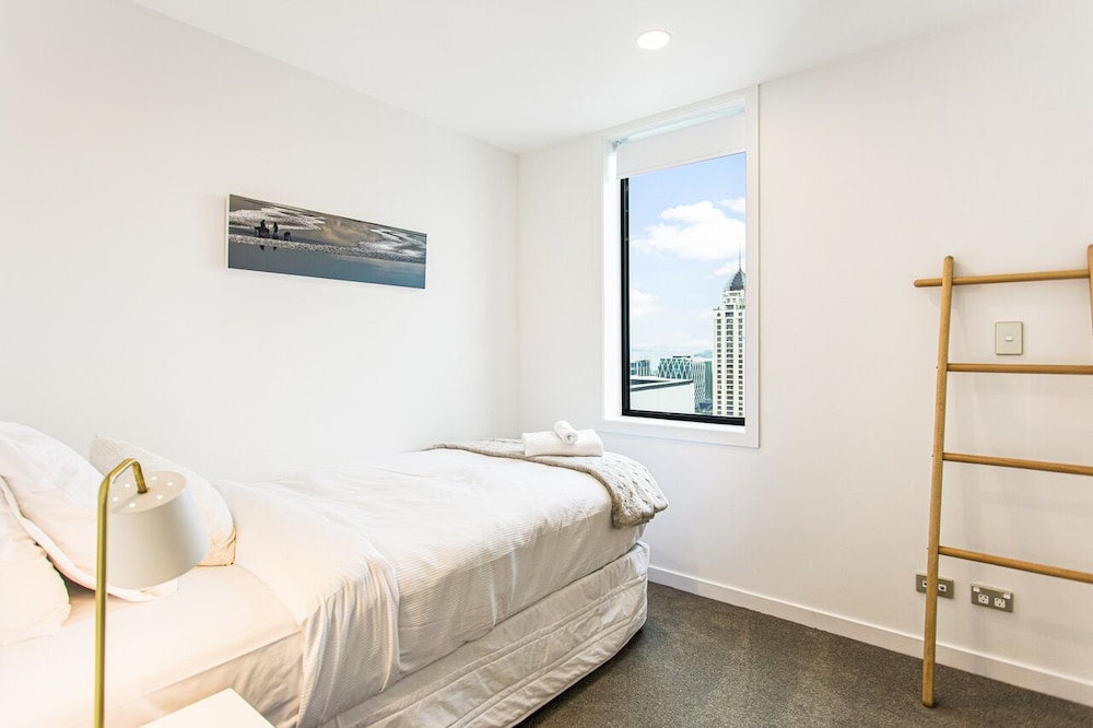 Modern 2BR in CBD - Zodiak Stays