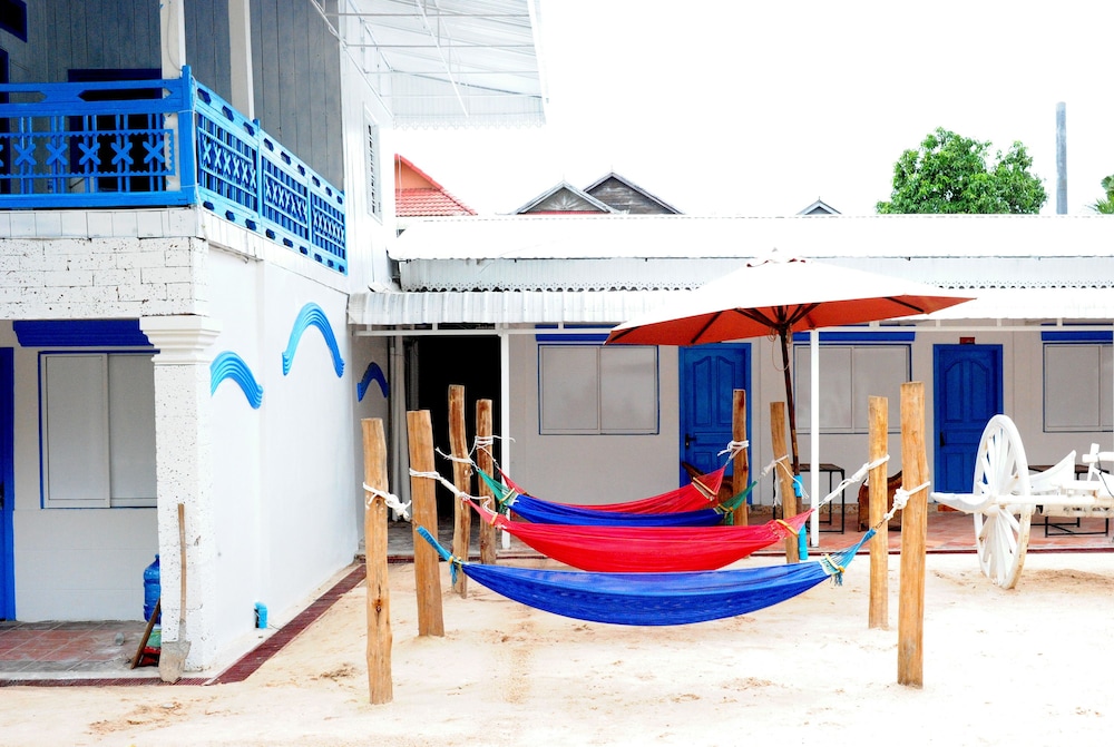 Kafu Hostel & Pool
