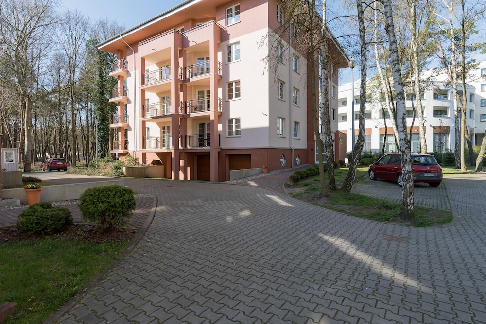 Villa Park Apartments by Renters view 2